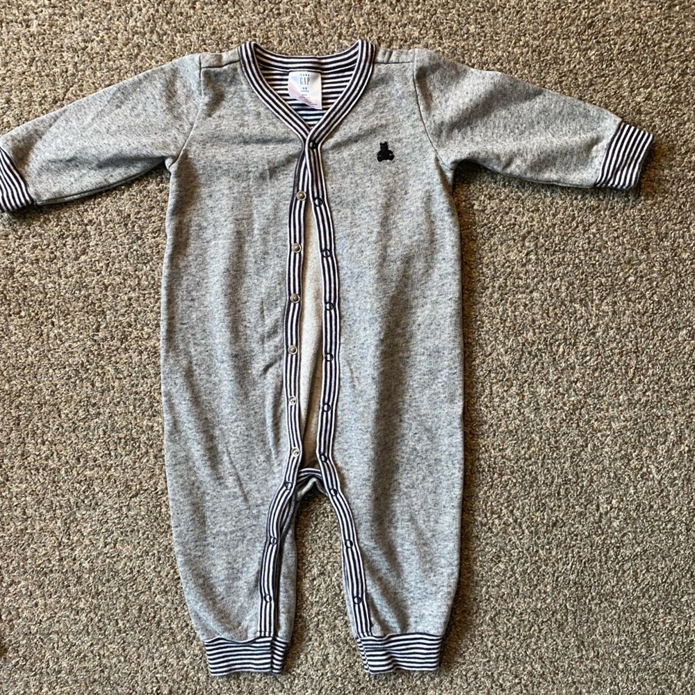 🪴 BOGO 🪴 Baby Gap One-piece